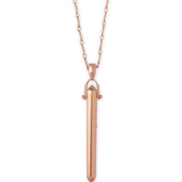 :: S&D 🌸⚡️ROSEGOLD Rebel Pendant Necklace - Picture 3 of 8